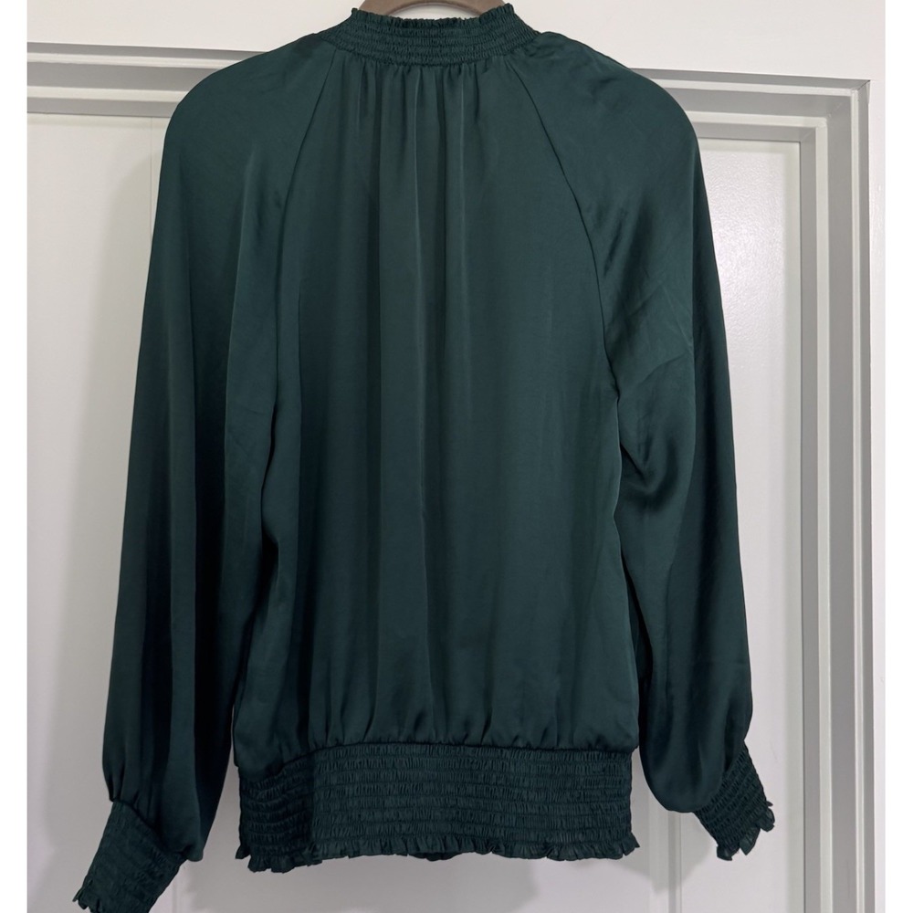 Vince Camuto Women Green Smock Detail Satin Top Size S‎ - Picture 3 of 6